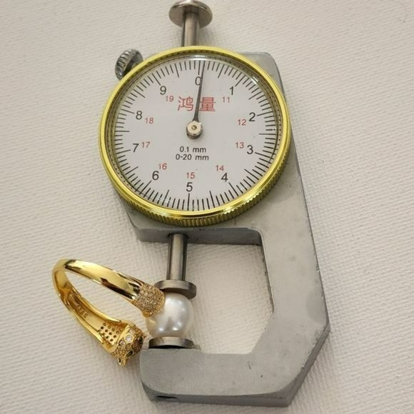 925S Genuine 10 mm Freshwater Pearl Adjustable Gold Ring With Leopard Design - Picture 15 of 16